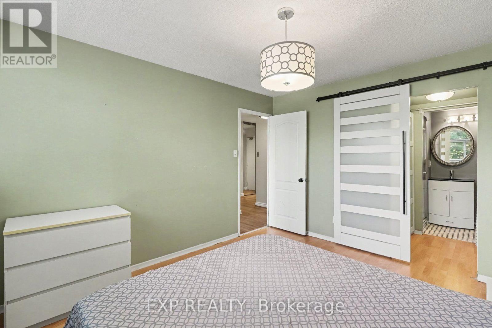 #204 500 LAURIER AVENUE W - Image 30