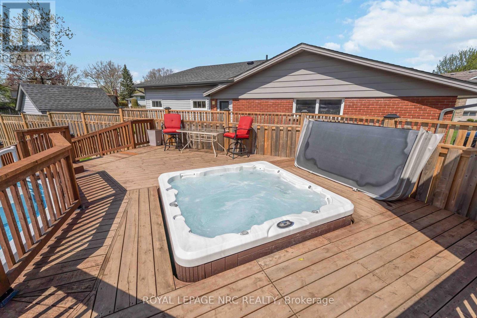 4485 QUEENSWAY CRESCENT - Image 37