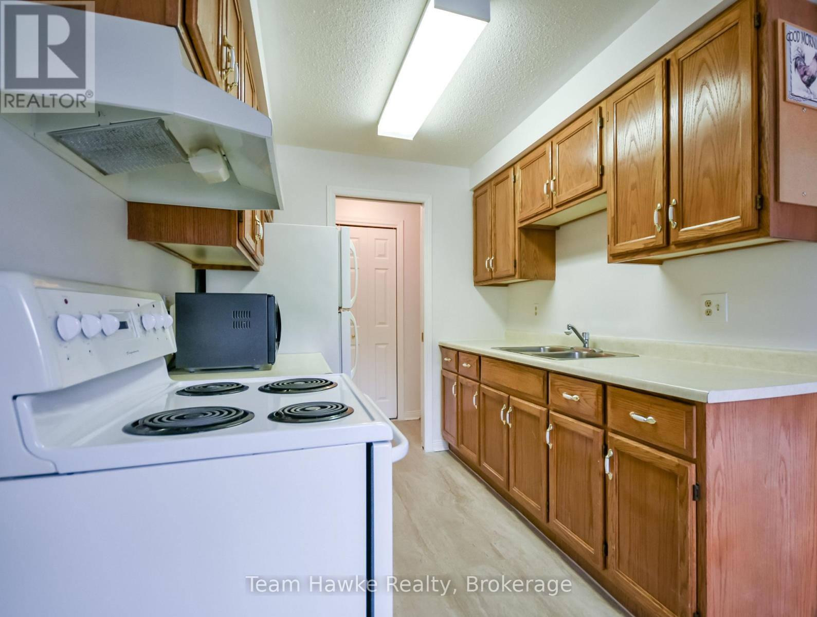 #15 157 CHURCH STREET - Image 14