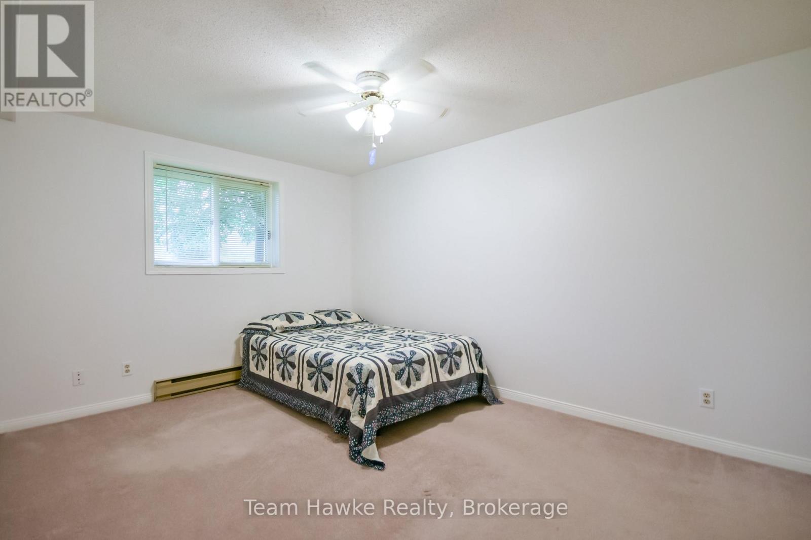 #15 157 CHURCH STREET - 23