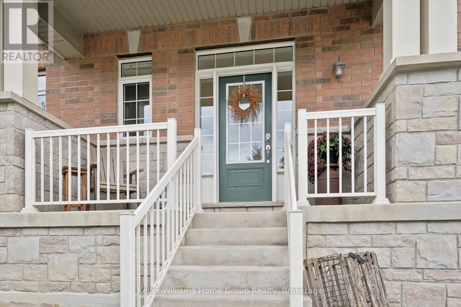 61 RIDGEGATE CRESCENT - 6