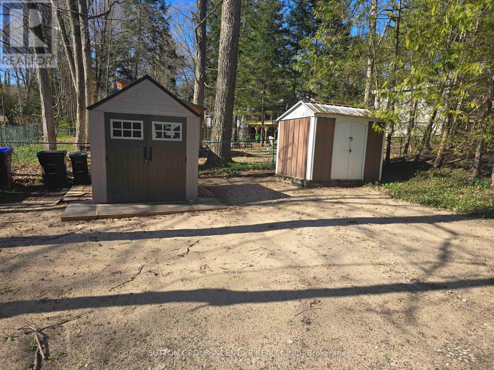18 HARRAS AVENUE - 12