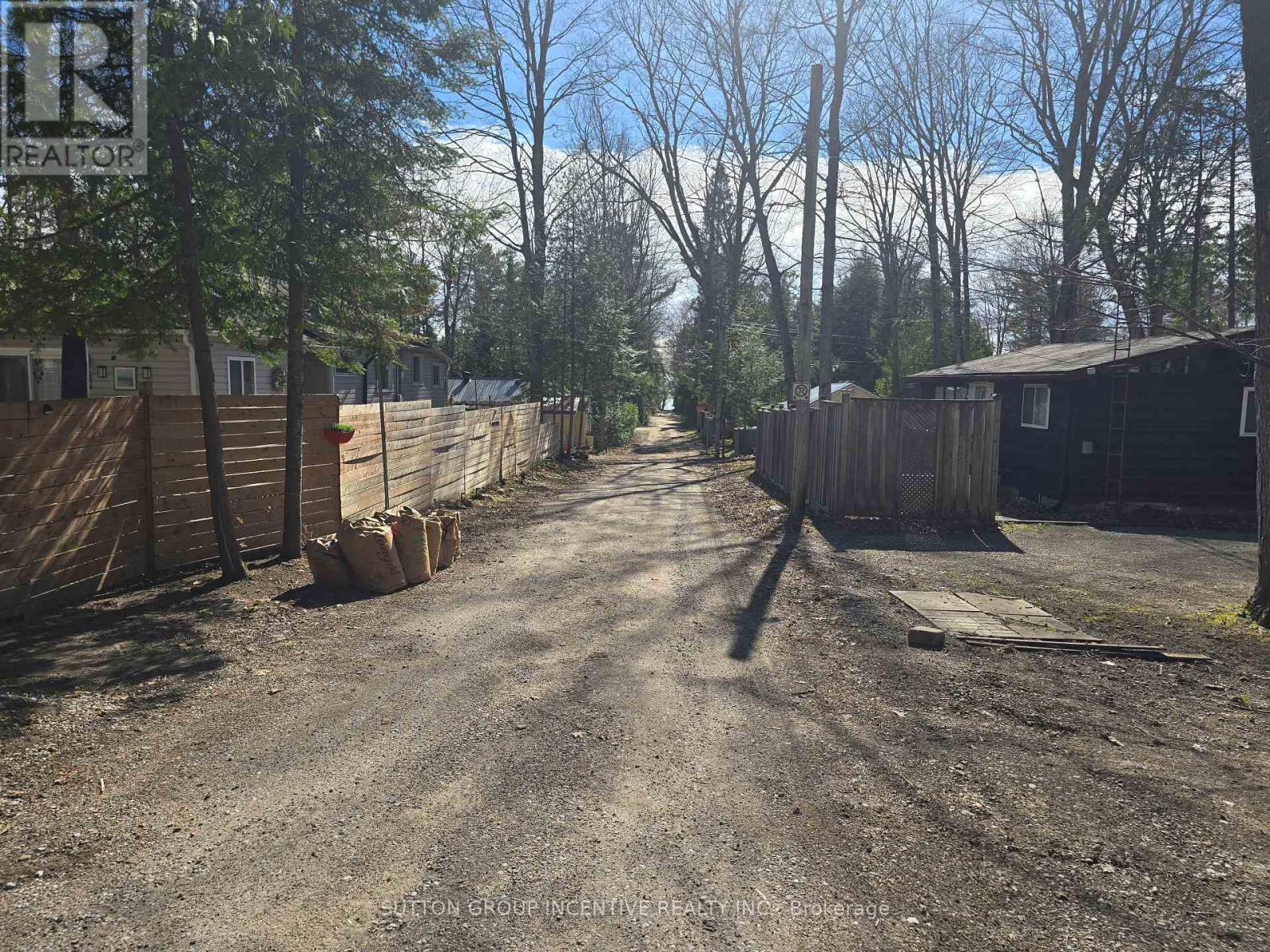 18 HARRAS AVENUE - 13
