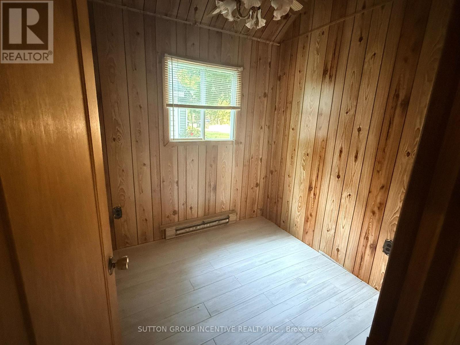 18 HARRAS AVENUE - Image 29