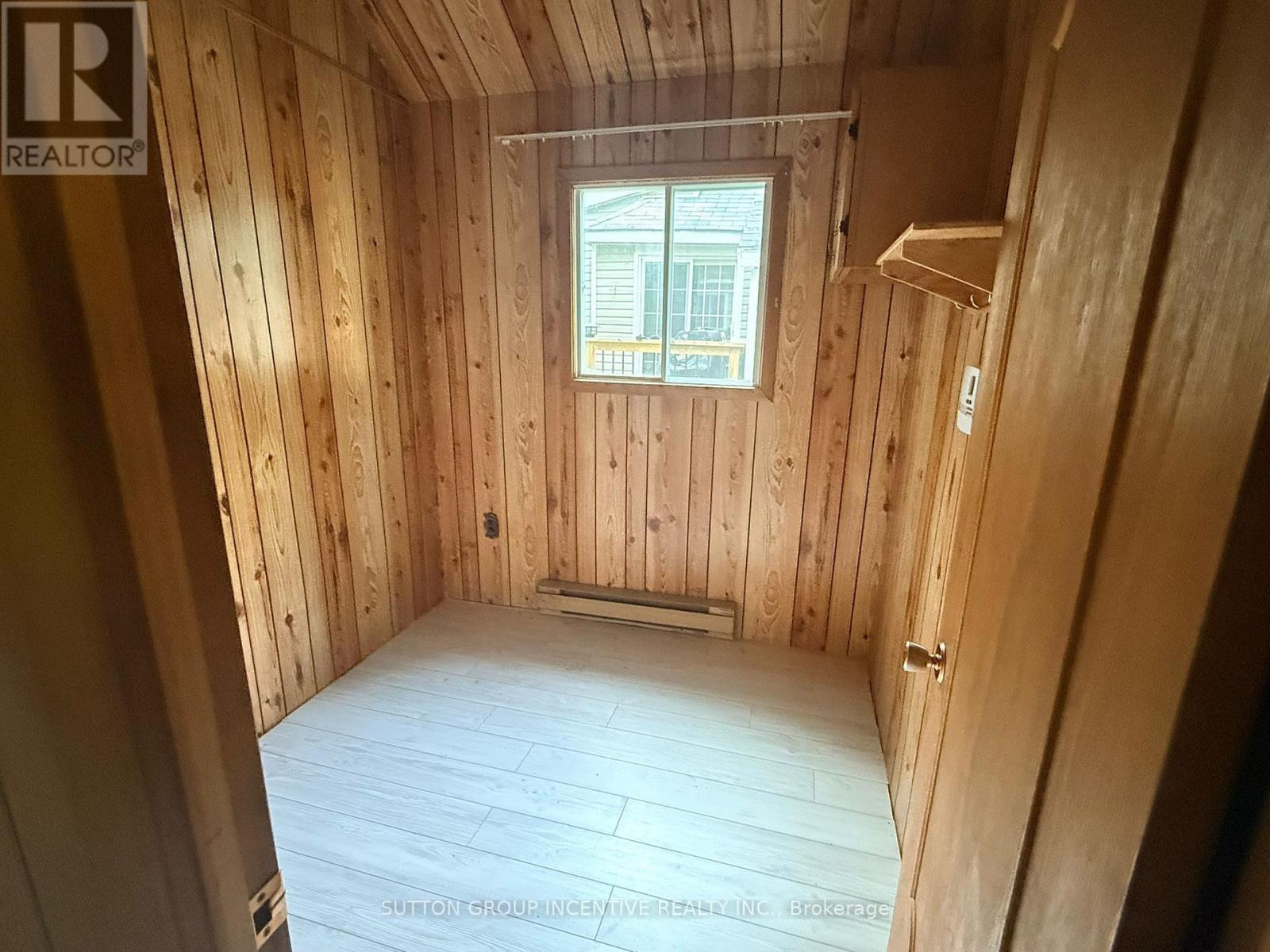18 HARRAS AVENUE - Image 30