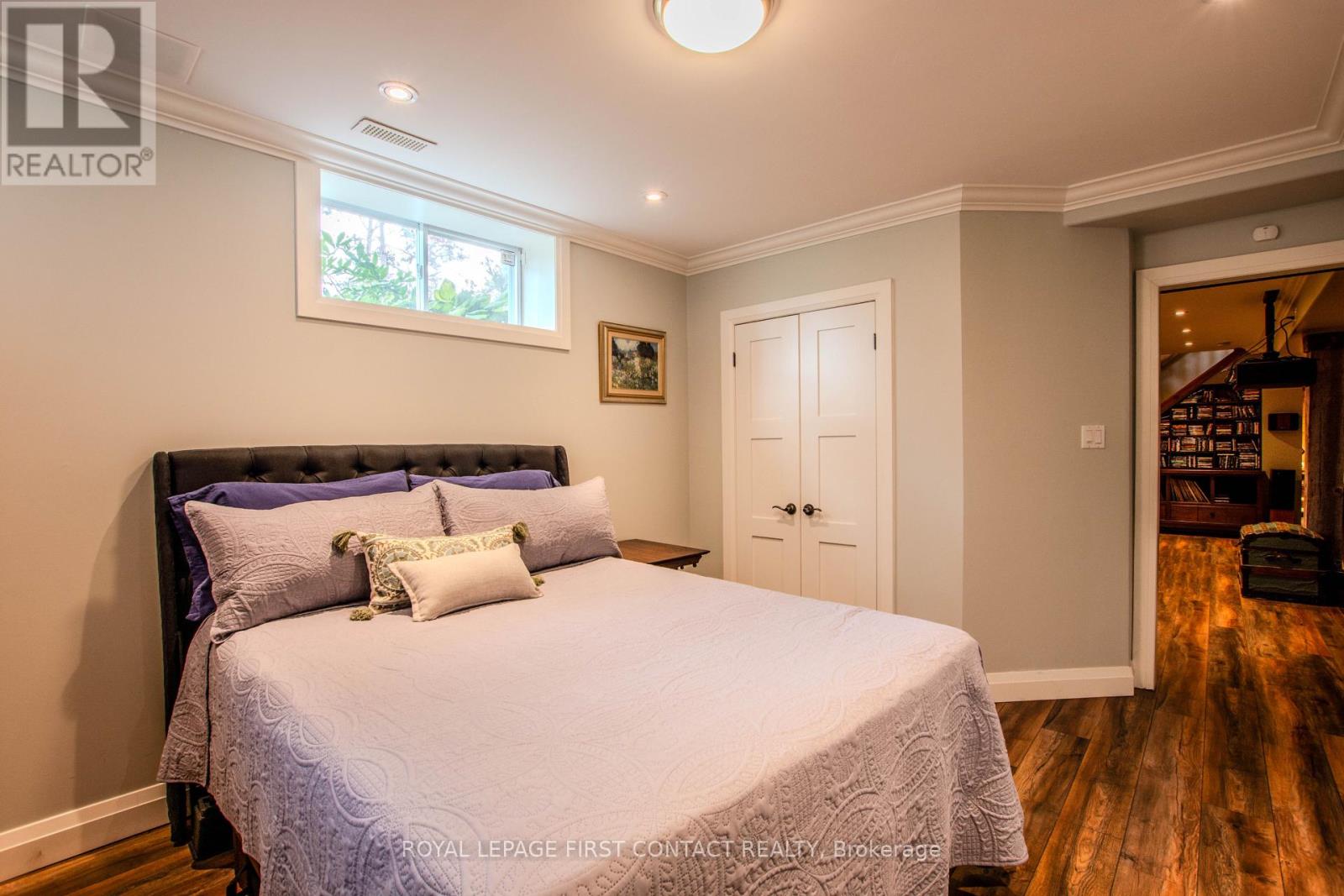 34 ALPINE WAY - 33