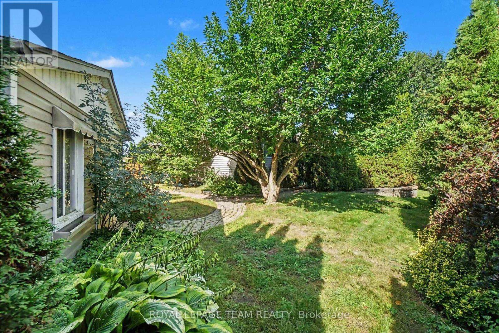 120 VAUGHAN STREET - Image 35