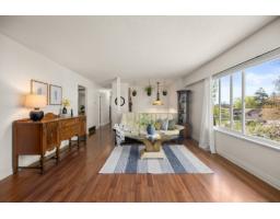 5866 179a Street, Surrey, BC V3S4K3 Photo 6