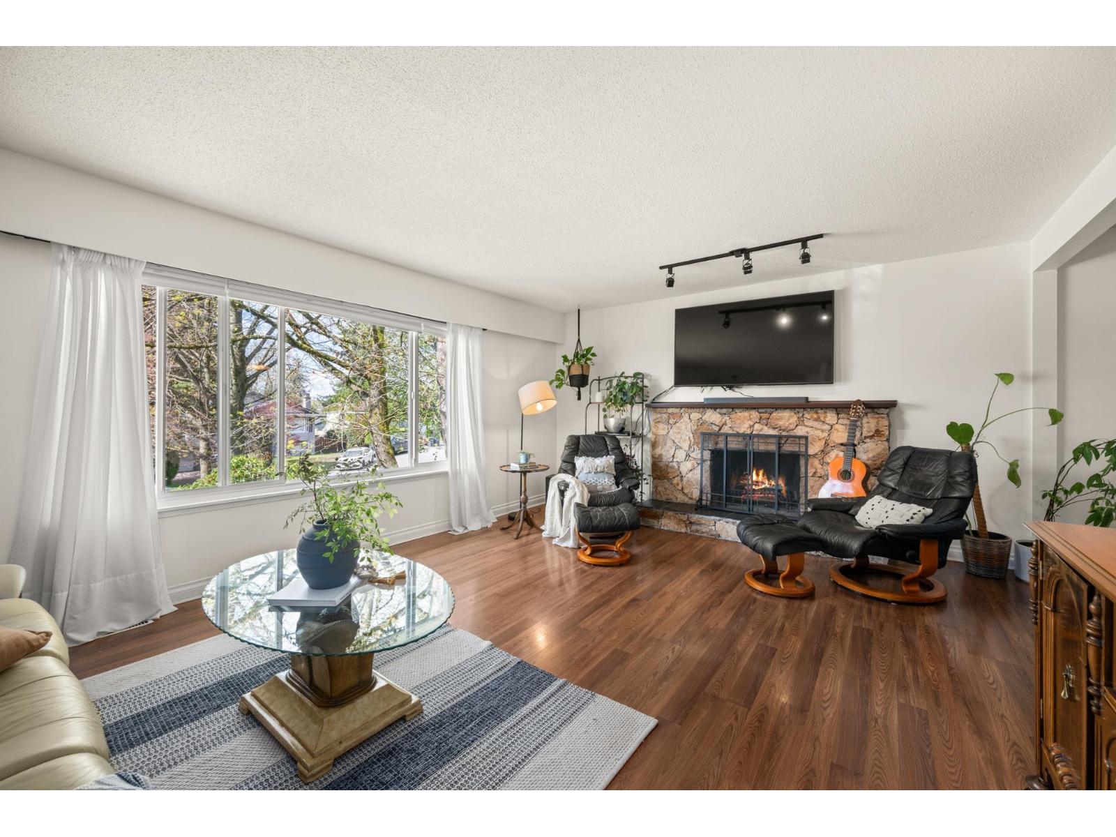 5866 179A STREET — photo 4