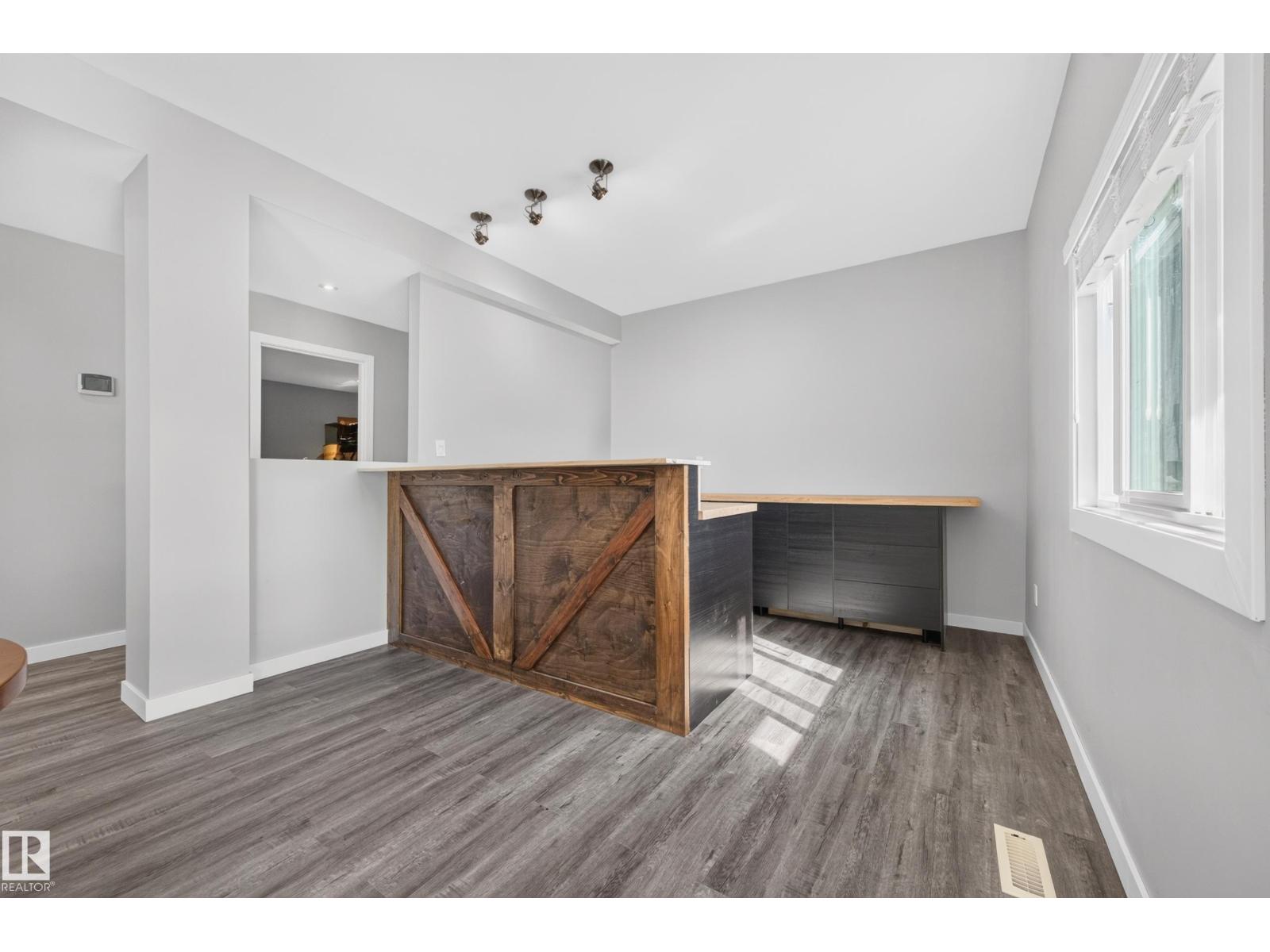 #170 52471 RGE ROAD 223 - 46