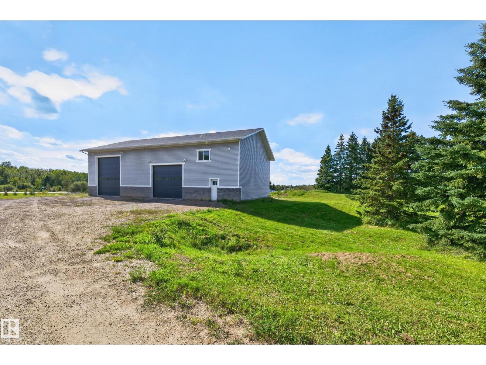 #170 52471 RGE ROAD 223 - 55