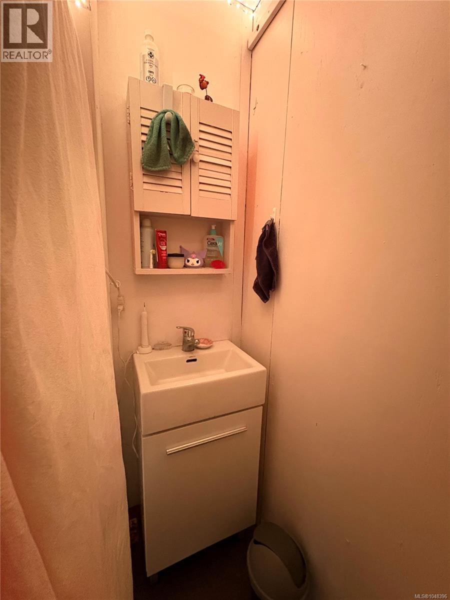 115 Haliburton St - 19