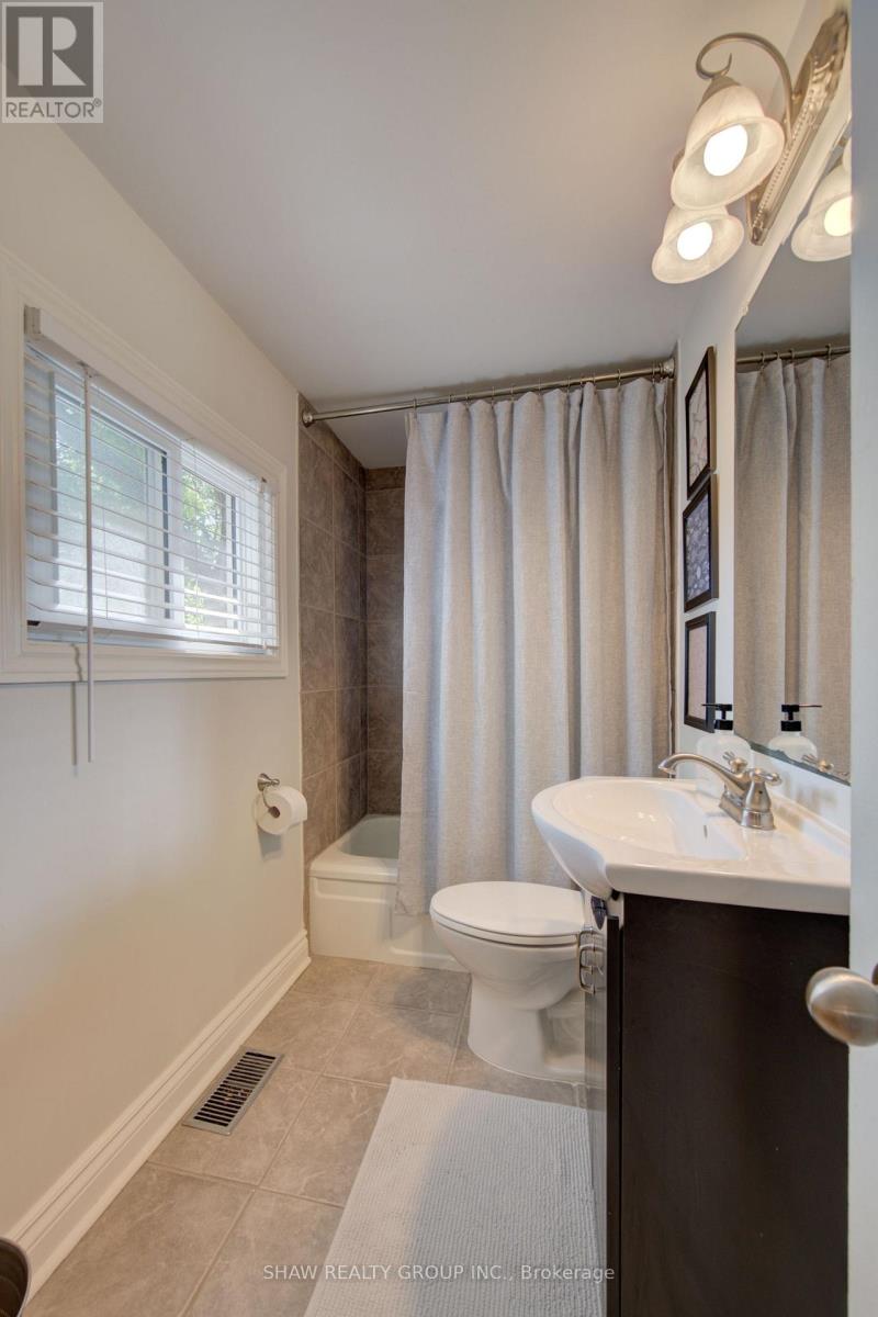 15 GILHOLM AVENUE - Image 23