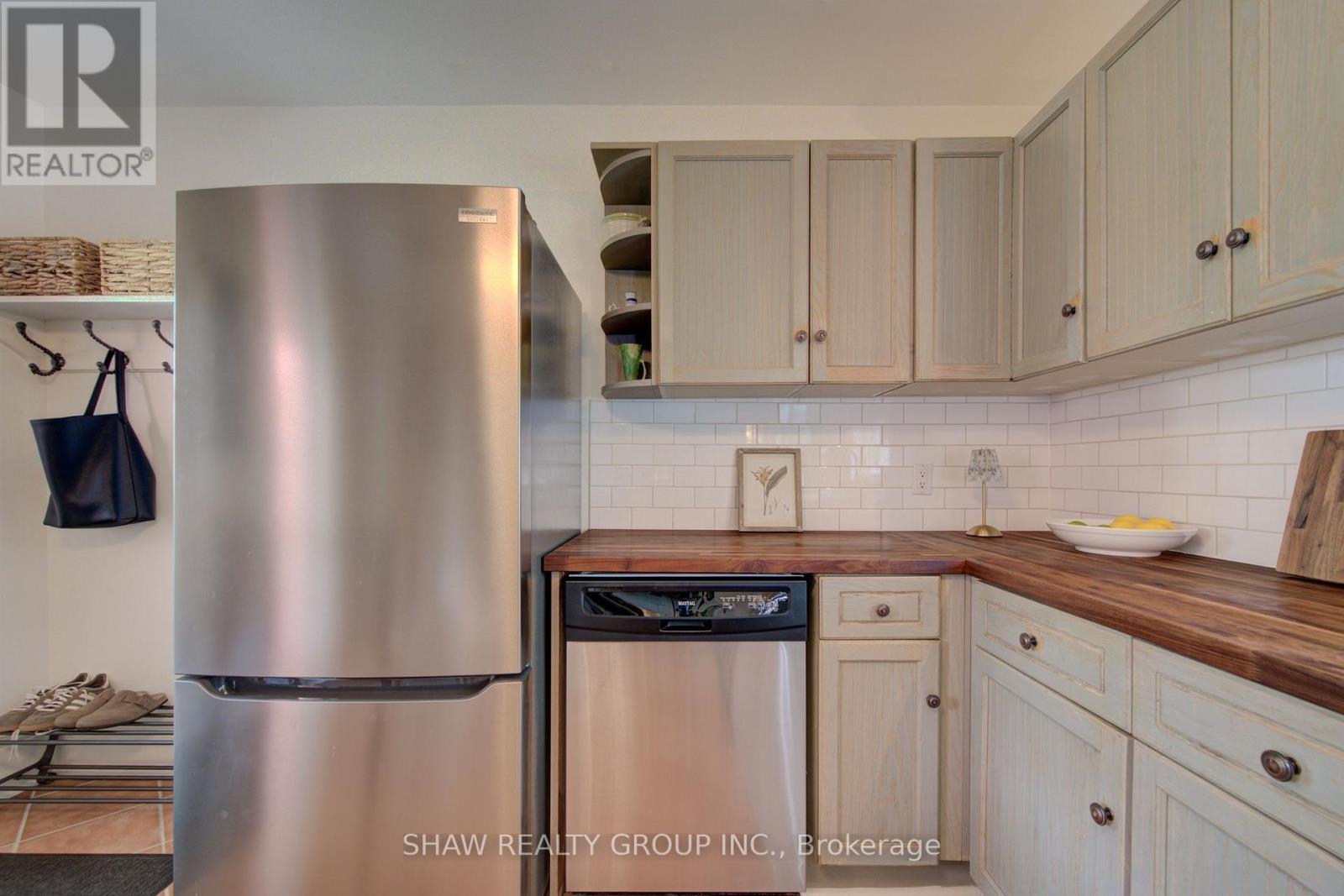 15 GILHOLM AVENUE - Image 26
