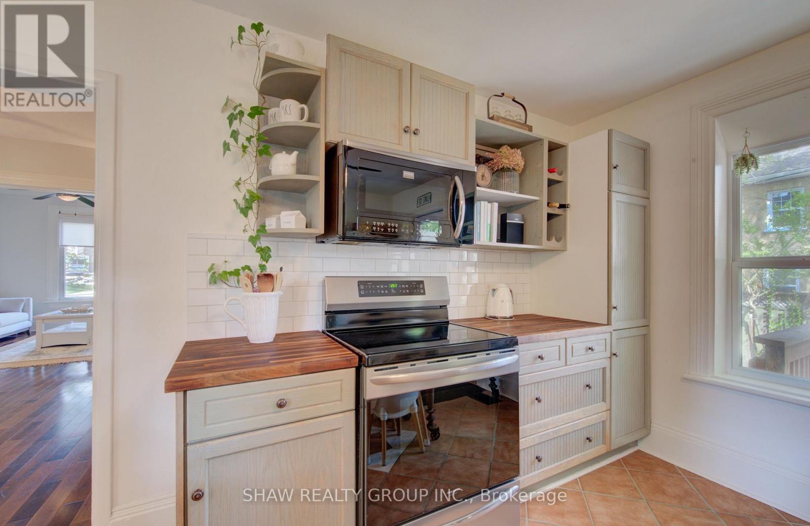 15 GILHOLM AVENUE - Image 28