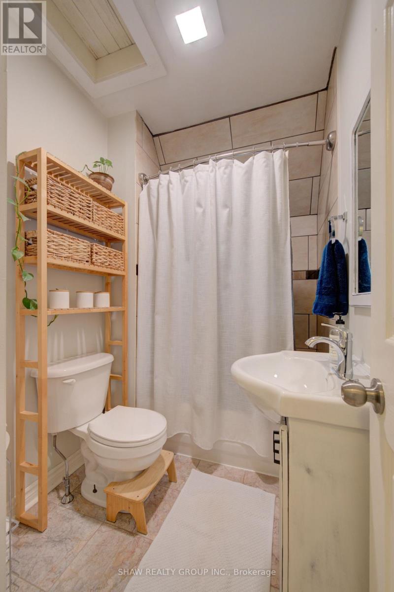 15 GILHOLM AVENUE - Image 38