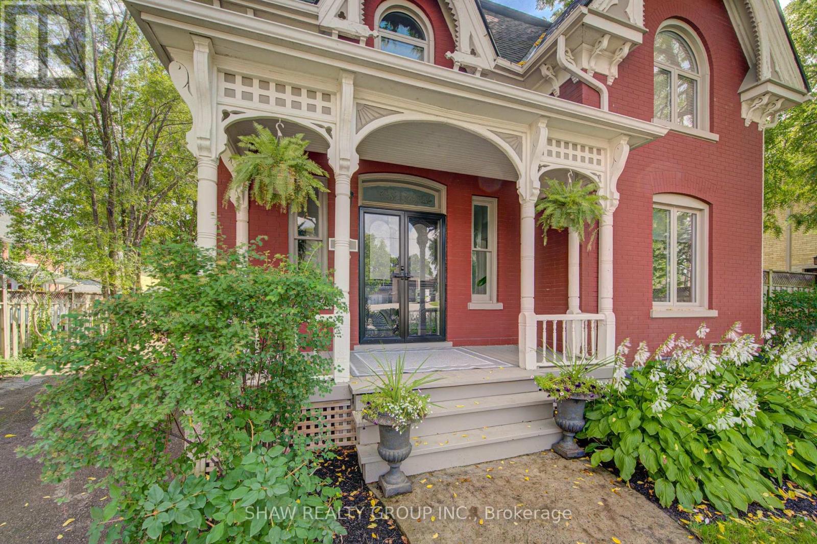 15 GILHOLM AVENUE - 8