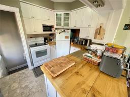 422 Third Avenue, Carberry, MB R0K0H0 Photo 11