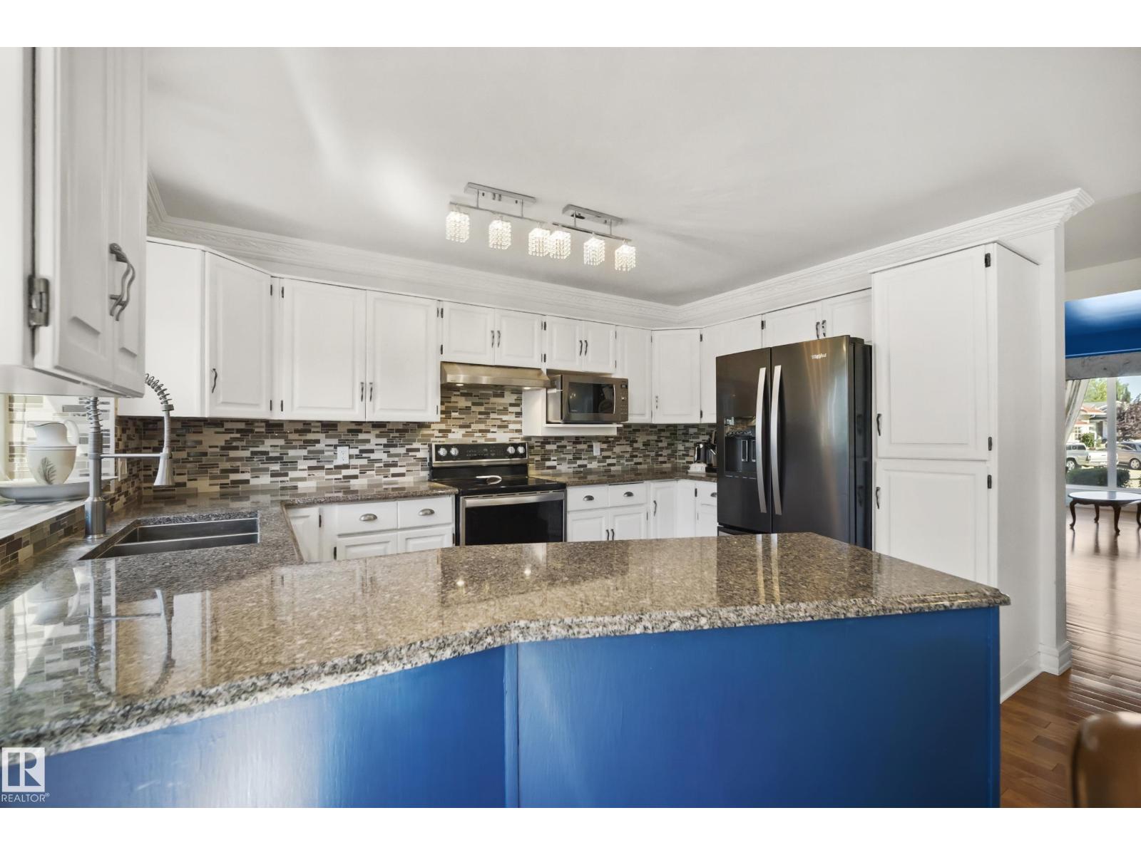 10119 174 AV NW - 11