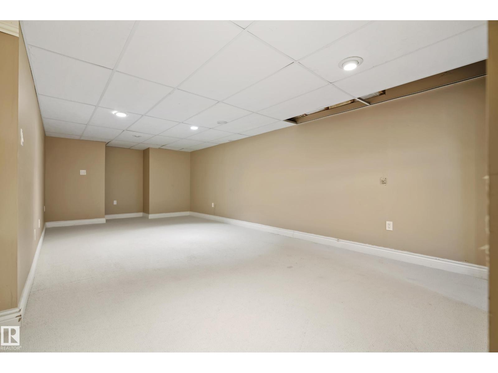 10119 174 AV NW - 55