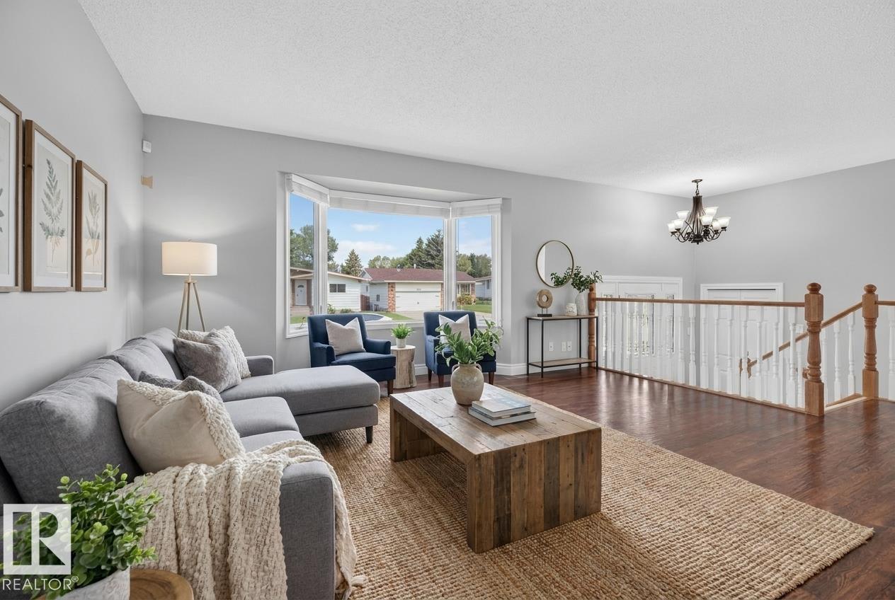 1311 85 ST NW, Edmonton, Alberta, T6K1X7