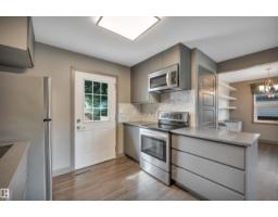 8615 66 Av Nw, Edmonton, AB T6E0L2 Photo 15
