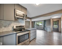 8615 66 Av Nw, Edmonton, AB T6E0L2 Photo 16