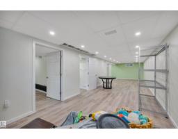 8615 66 Av Nw, Edmonton, AB T6E0L2 Photo 34