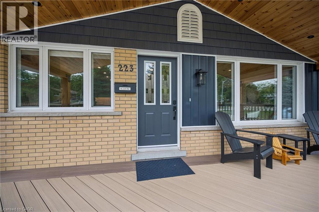 223 CARTER Avenue - Image 4
