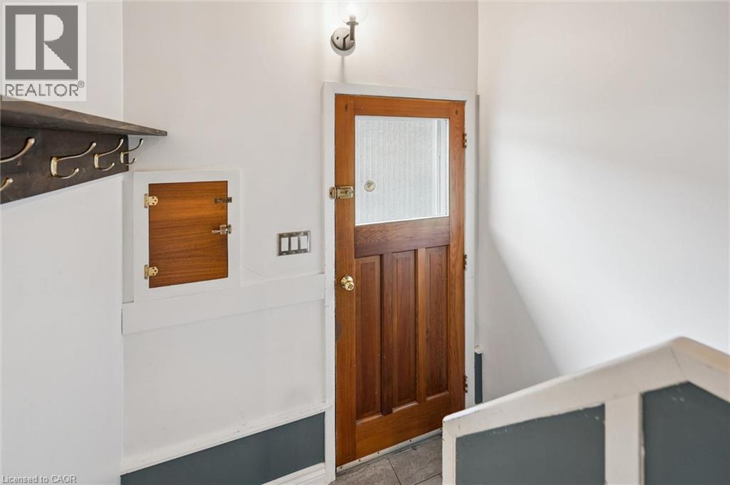 223 CARTER Avenue - Image 22