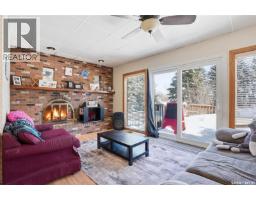 Family room - Elliot Acreage, Hoodoo Rm No  401, SK S0K4P0 Photo 14