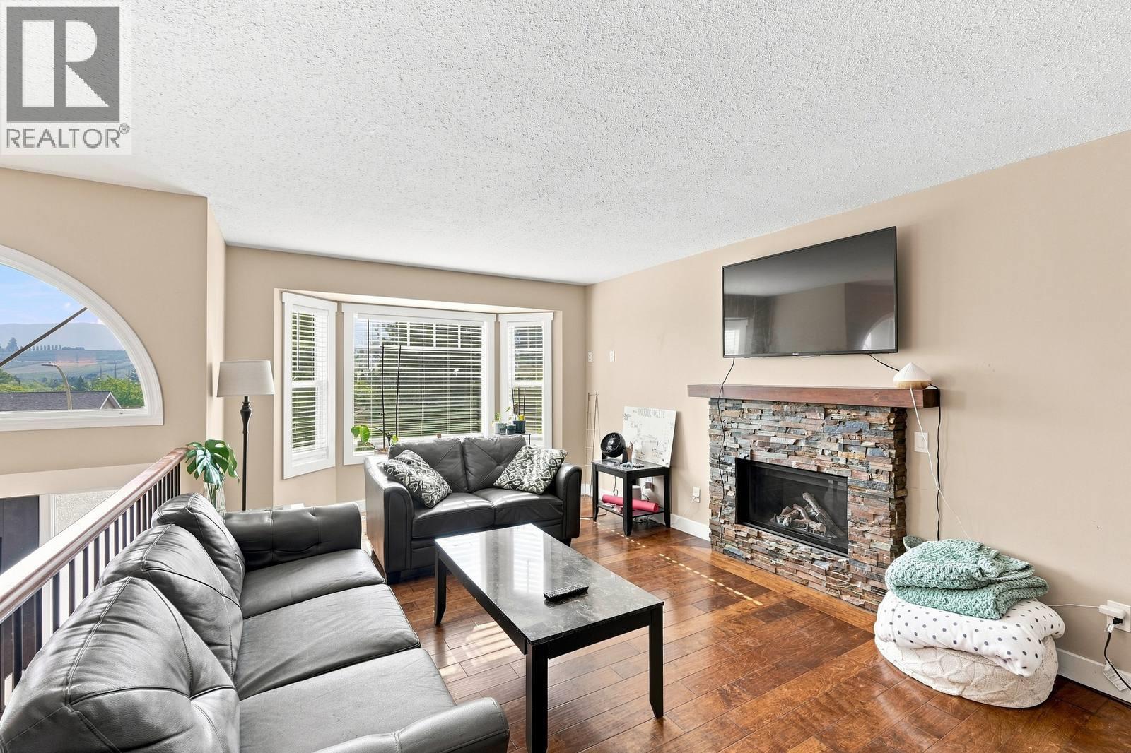 464 Glen Pine Court - Image 5