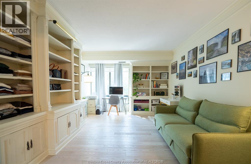 #204 5125 Riverside DRIVE East - 25