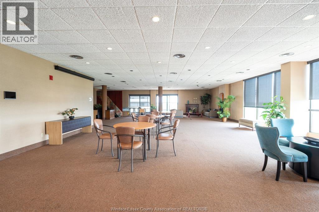 #204 5125 Riverside DRIVE East - 38