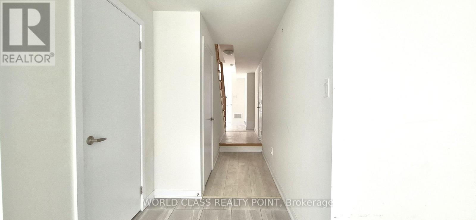 1865 Pickering Parkway — photo 14
