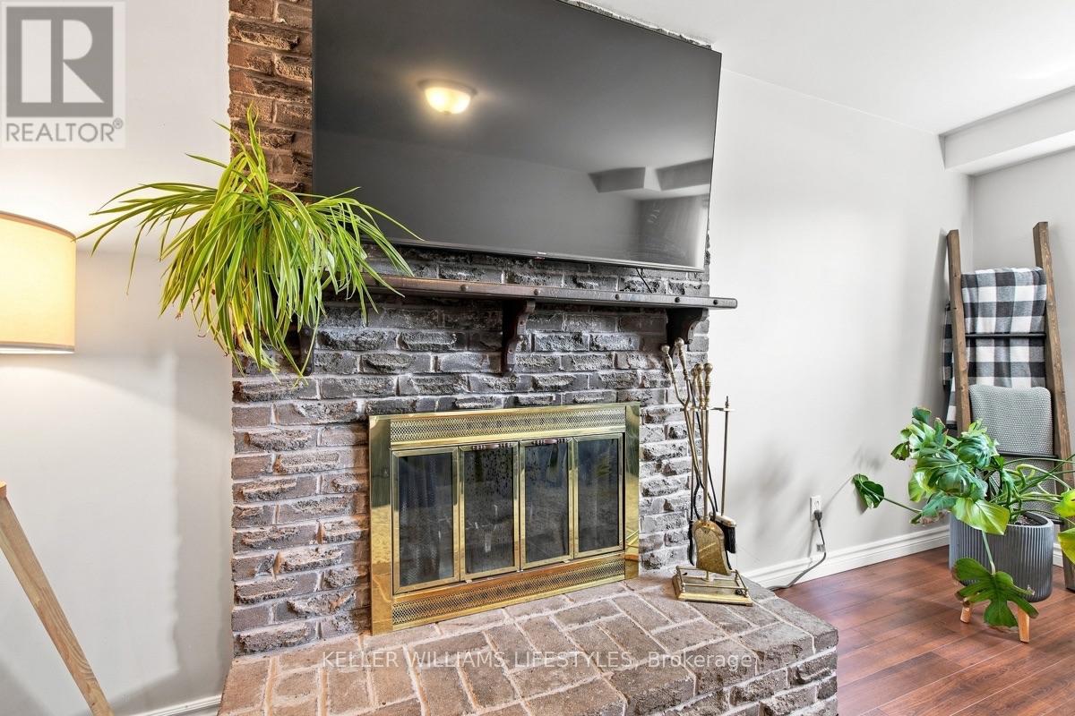 740 VILLAGE GREEN AVENUE - Image 25
