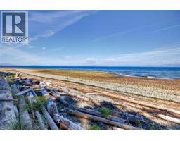 1394 Seaview Rd, Black Creek, BC V0R1C0 Photo 59