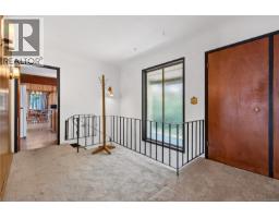 Laundry room - 1394 Seaview Rd, Black Creek, BC V0R1C0 Photo 6