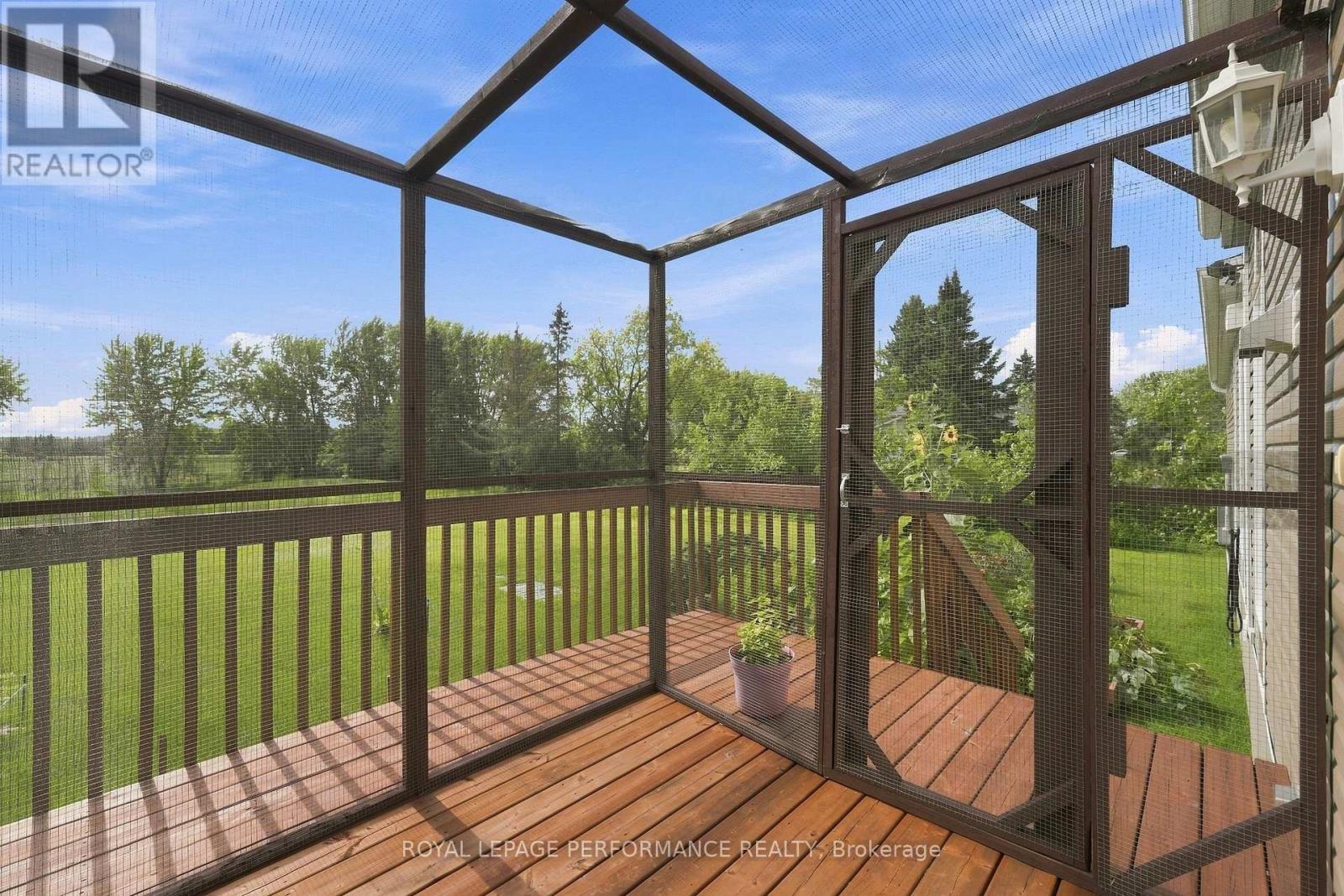 880 Concession 1 Road