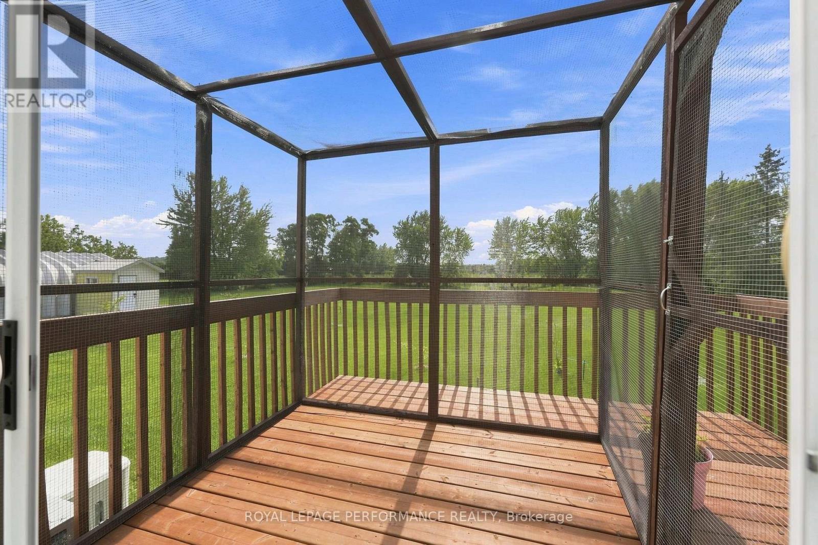 880 Concession 1 Road