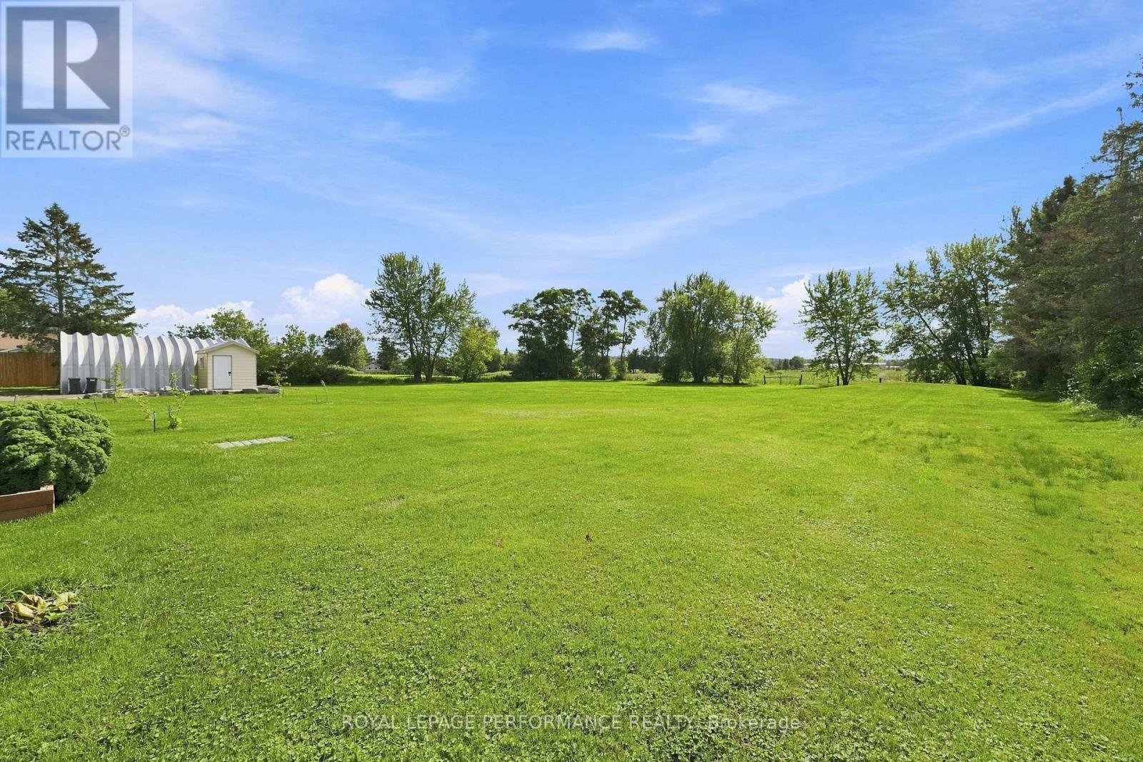 880 Concession 1 Road
