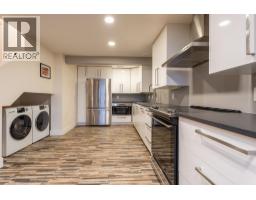 Photo 19 of 35, 805 FAULKNER CRESCENT · Prince George, BC