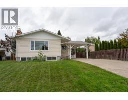 Kitchen of 805 FAULKNER CRESCENT · Prince George, BC