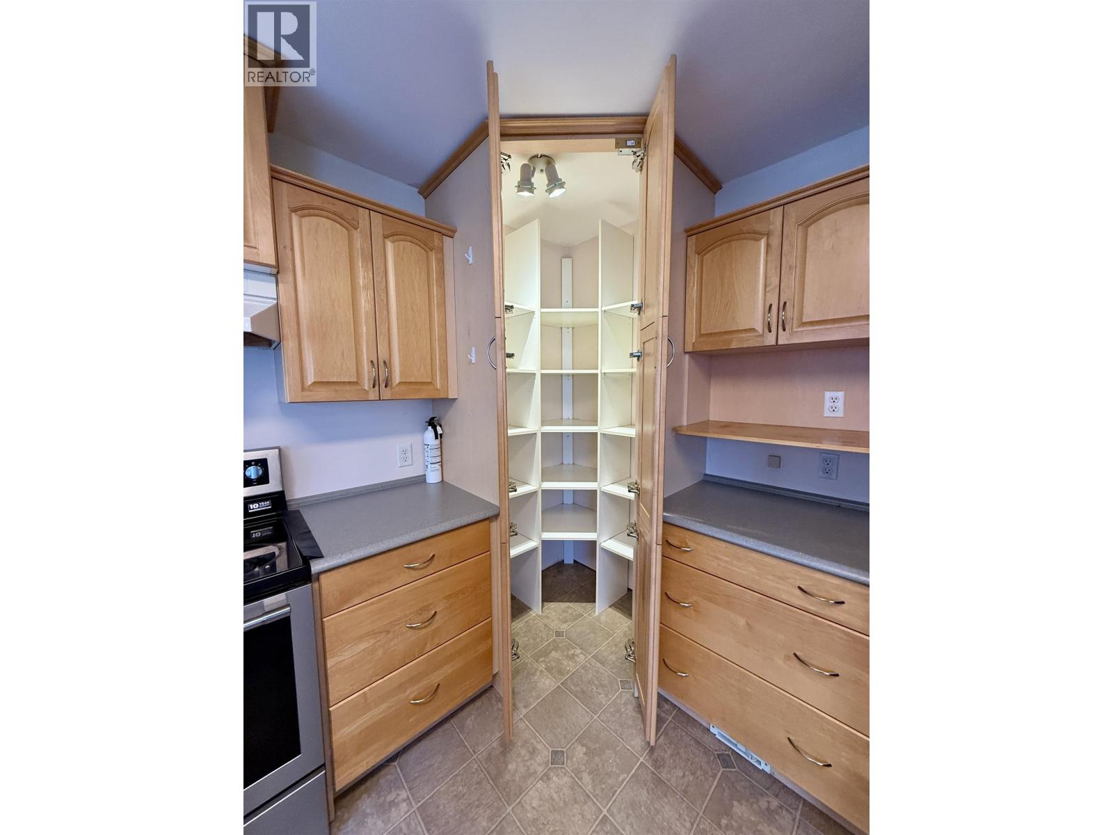 7761 THOMPSON DRIVE - 12