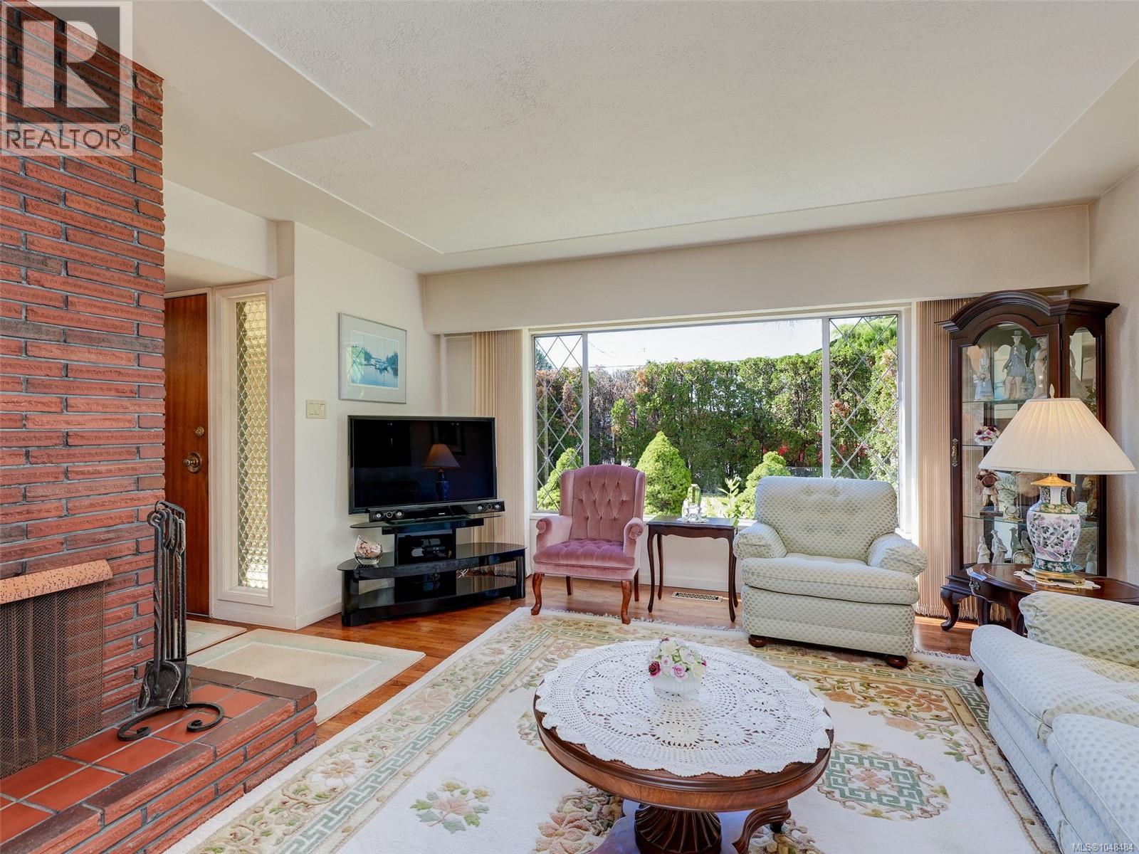  1716 Feltham Road, Saanich