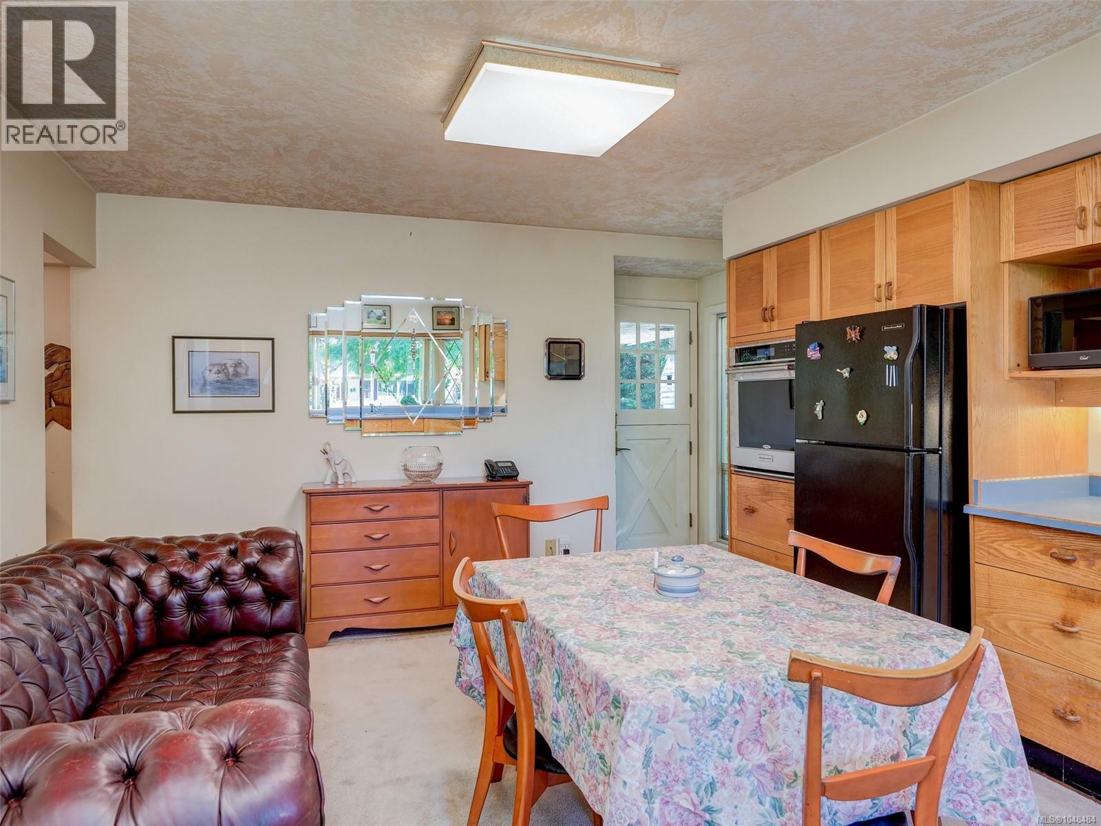  1716 Feltham Road, Saanich