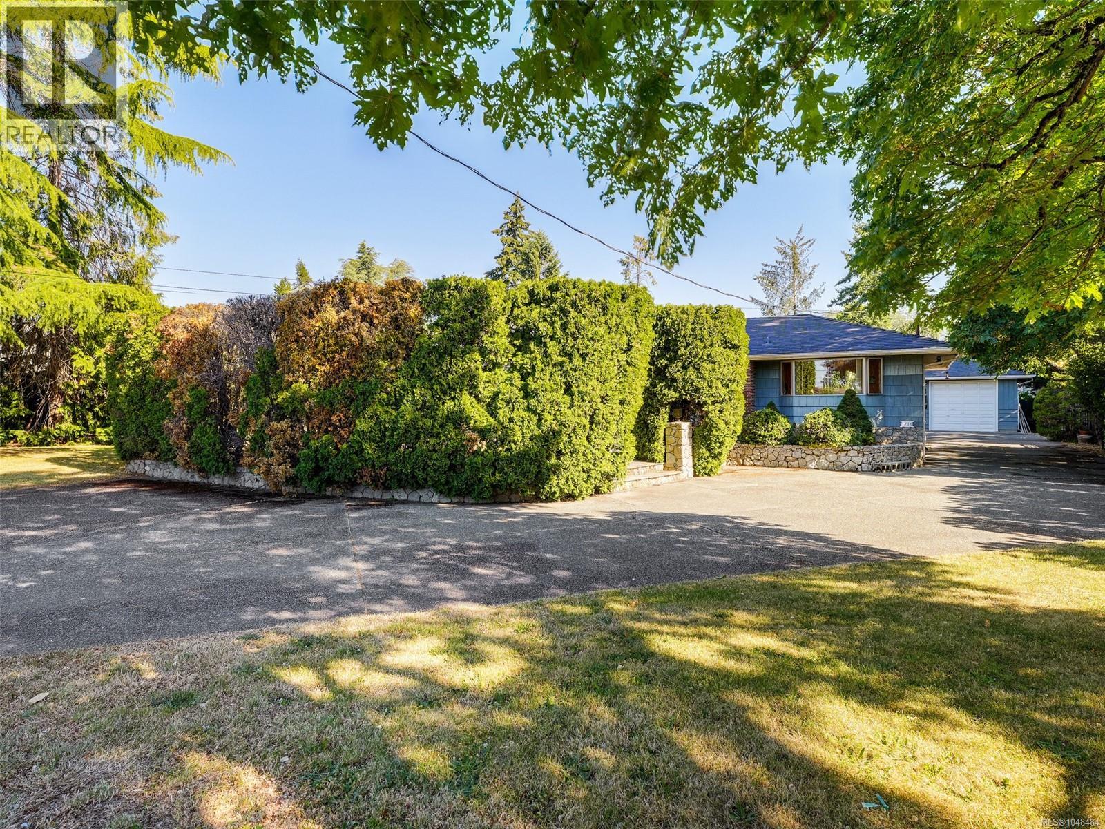  1716 Feltham Road, Saanich