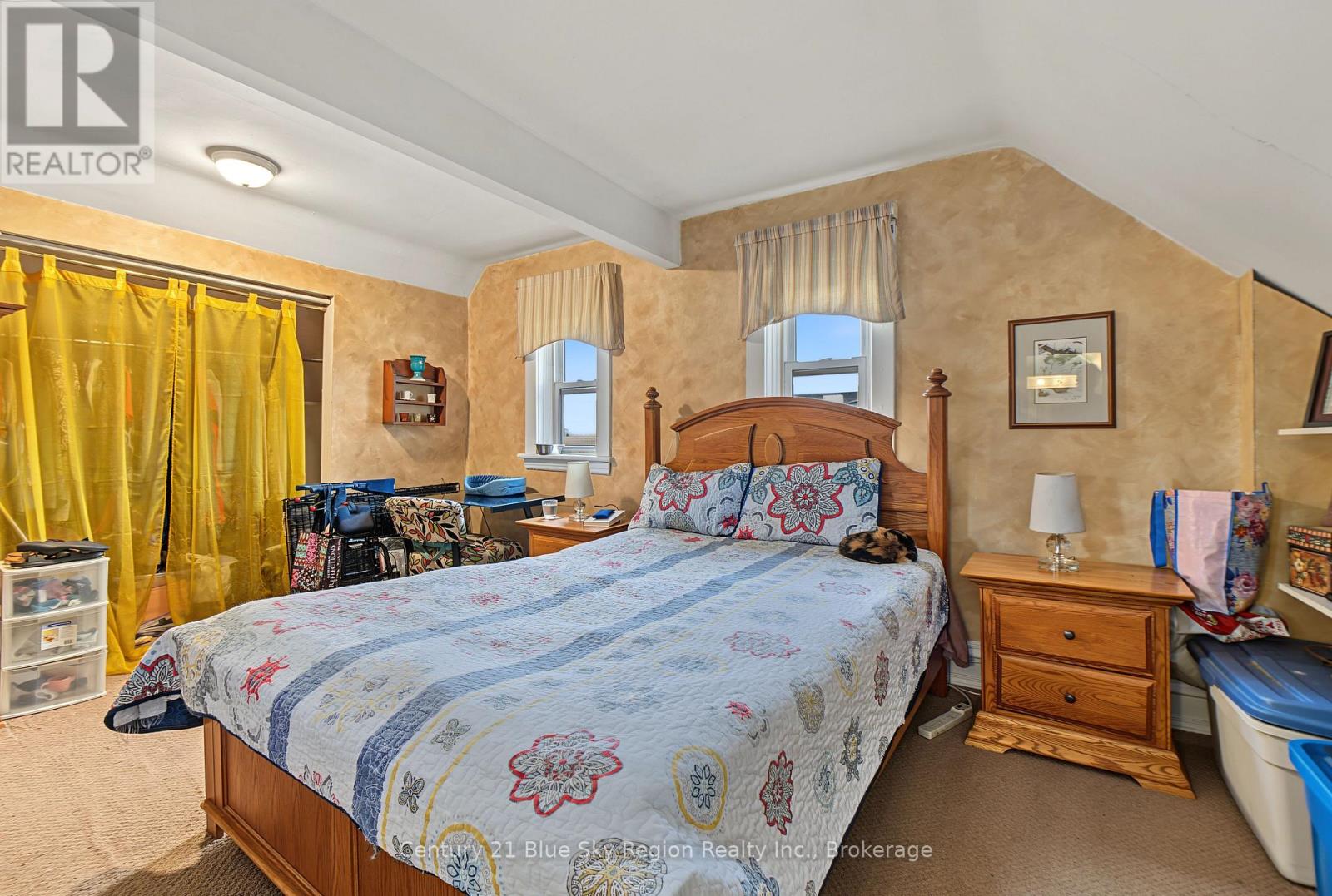 869 FERGUSON STREET - 12