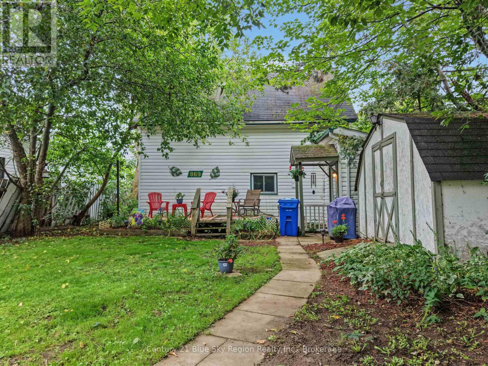 869 FERGUSON STREET - 23