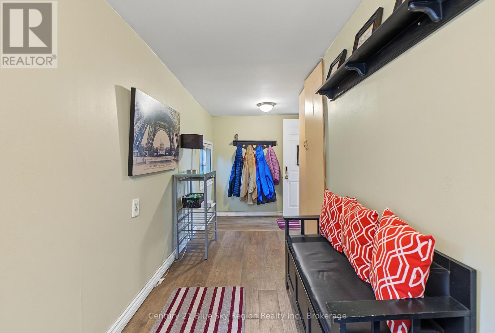 869 FERGUSON STREET - Image 3